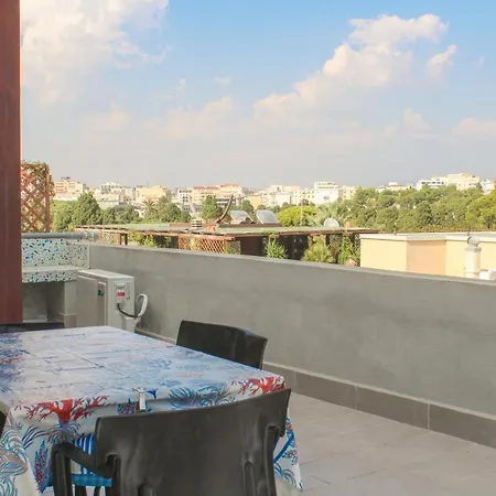 Attico Con Terrazza Unico * קליארי