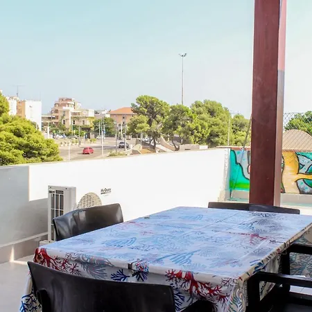 Apartment Attico Con Terrazza Unico